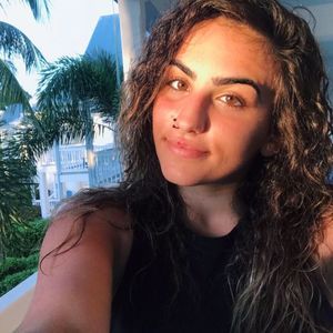 Meet your Posher, Gabriella